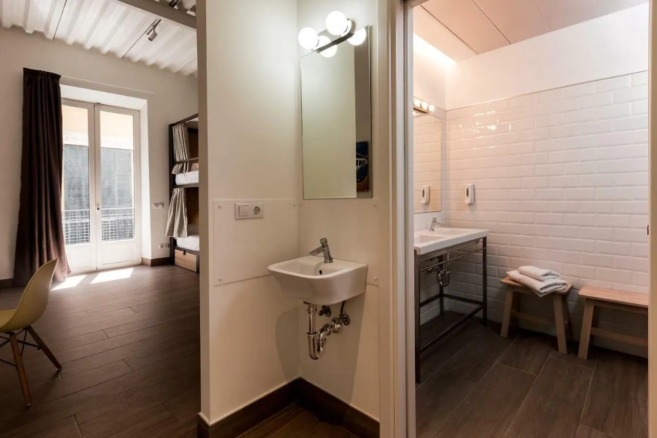 Hostel Nuet Granada