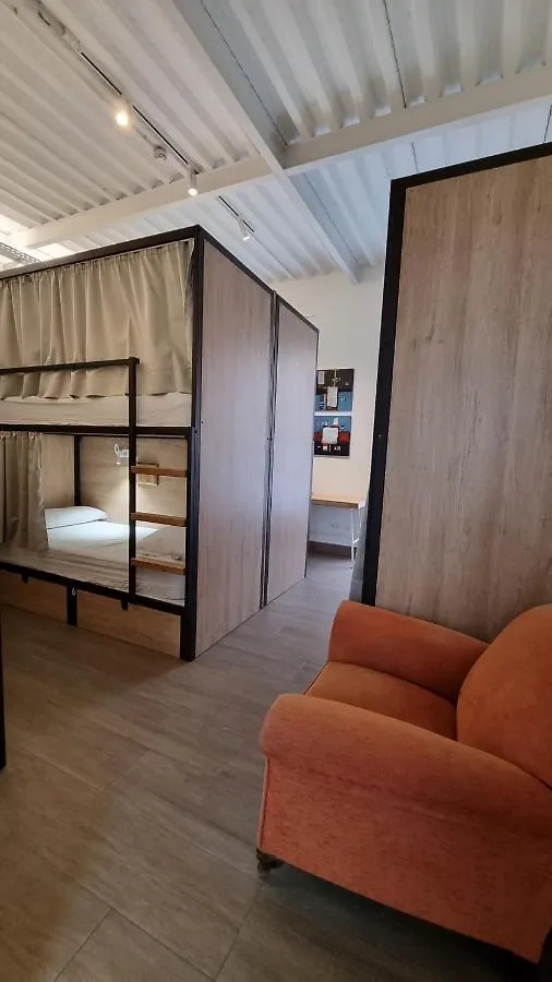 Hostel Nuet Granada