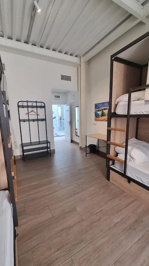 Hostel Nuet Granada